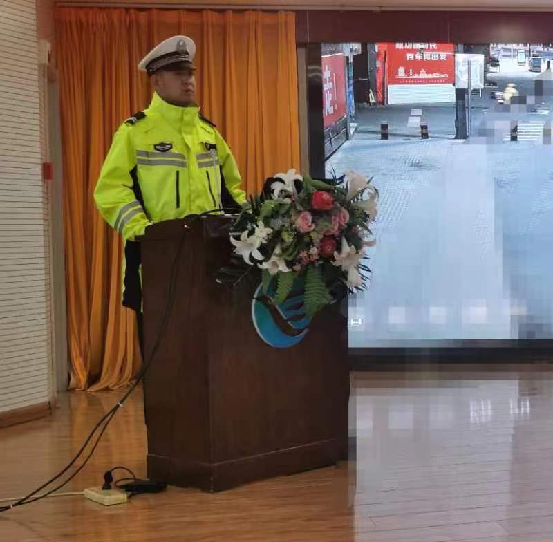 以案说法敲警钟  引导树立廉洁风 ---兰州市第三人民医院召开2023年第四季度警示教育大会