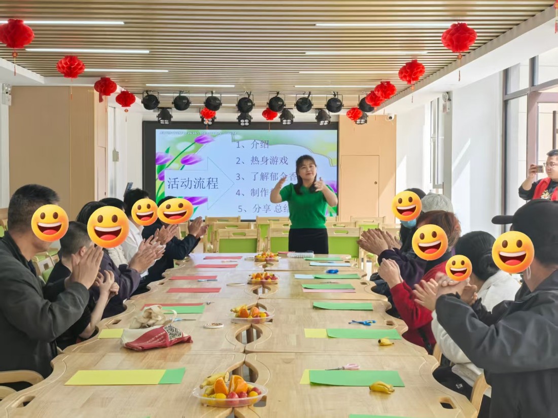 公益前行】匠心手作 乐享康复——兰州市第三人民医院团总支联合多单位开展社区精神障碍康复人员手工治疗活动